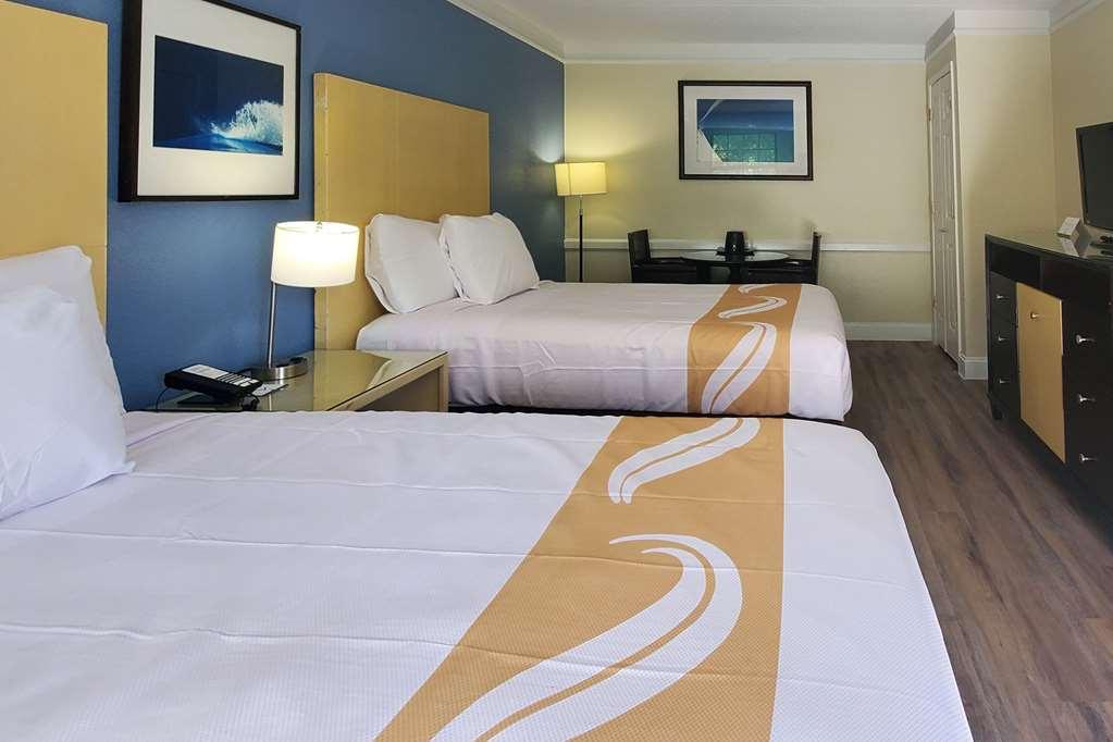 Quality Inn ハンプトン 部屋 写真