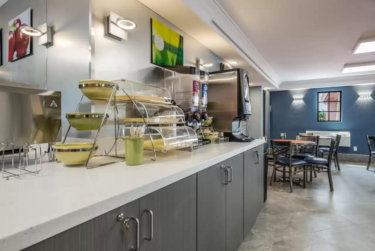 Quality Inn ハンプトン エクステリア 写真