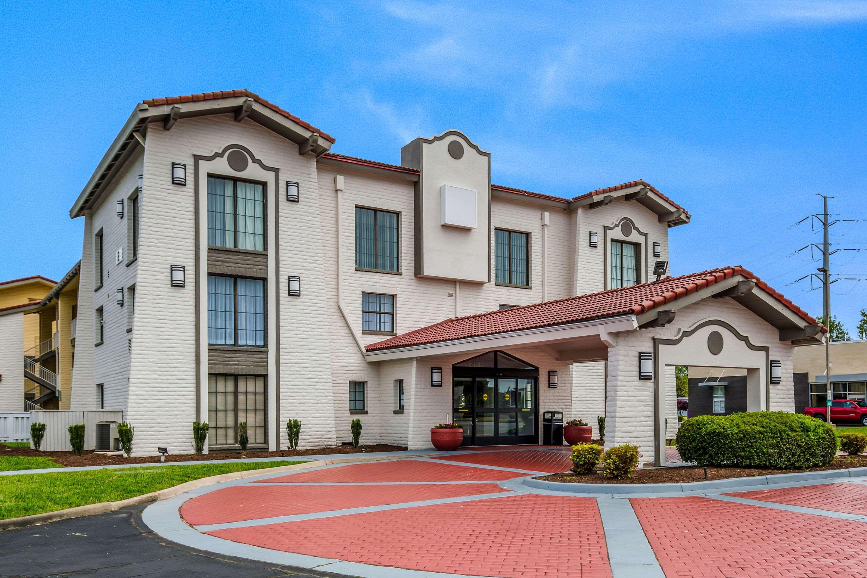 Quality Inn ハンプトン エクステリア 写真