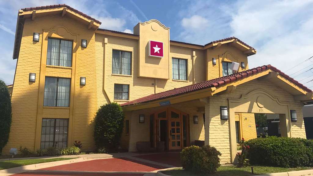 Quality Inn ハンプトン エクステリア 写真